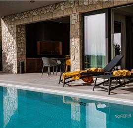 5-Bedroom Luxury Sea-View Villa with Infinity Pool near Dubrovnik – Sleeps 10